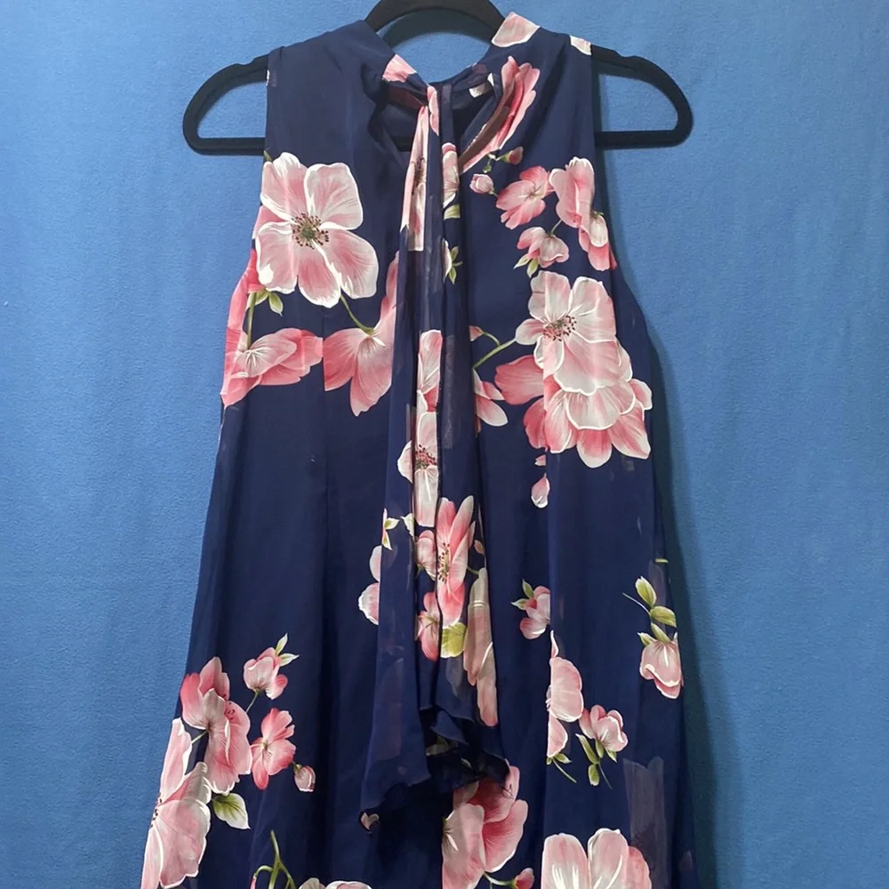 New open shoulders dress with turtleneck scarf size 8P, Signature by Robbie Bee